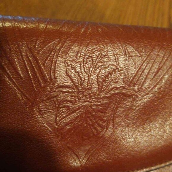 Vintage Leather Womens Wallet with Checkbook Holder - Picture 2 of 11